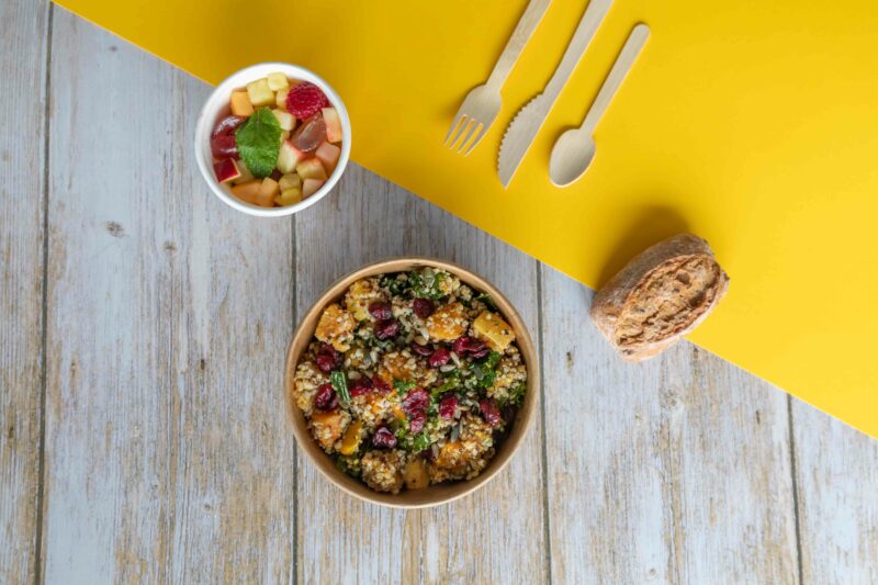 Lunchbox salade de quinoa, butternut, cranberry et amandes torréfiées